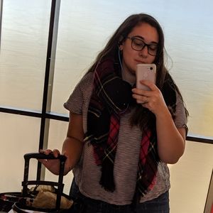 Meet your Posher, Erin